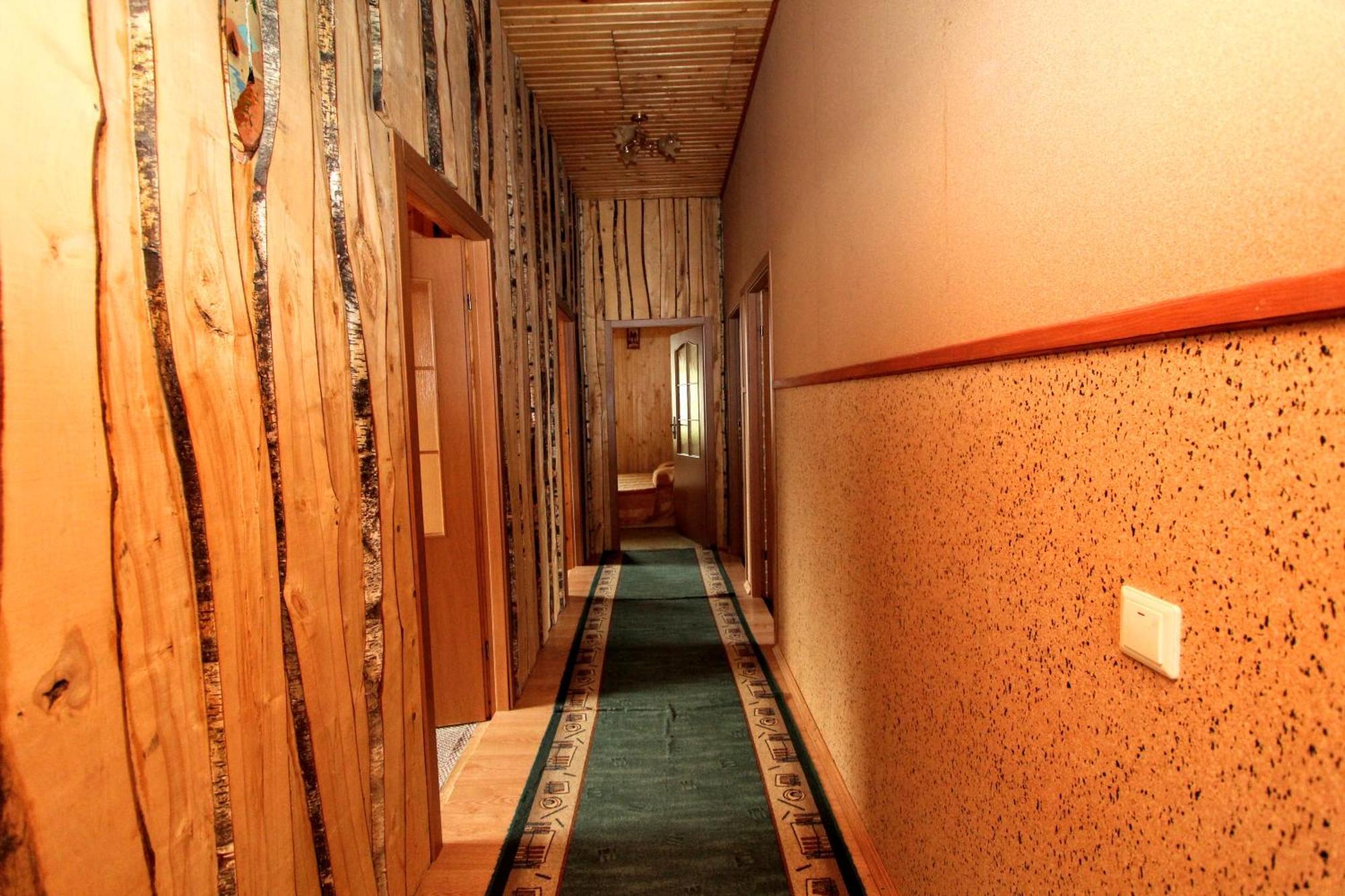 タターリウComplex "Shum Lisu"アパートメント 部屋 写真